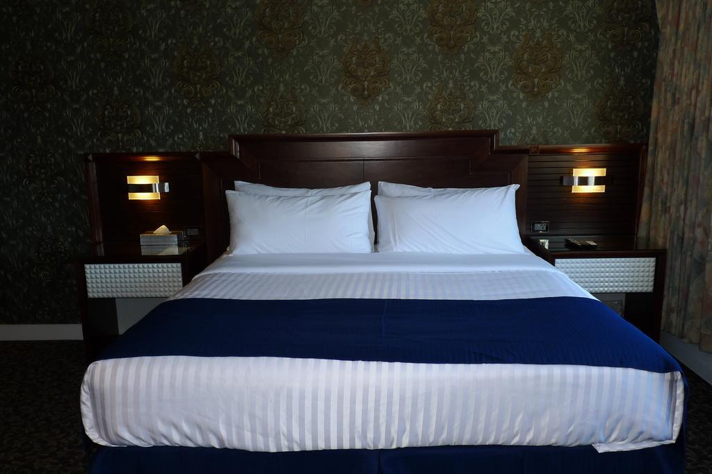The Deluxe Hotel バンクーバー 部屋 写真