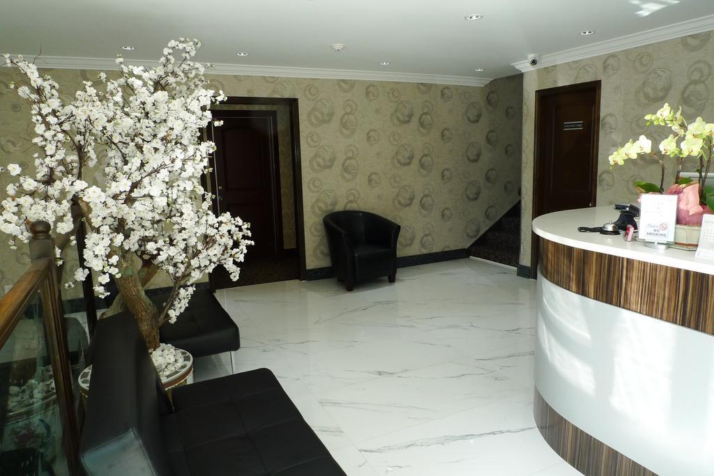 The Deluxe Hotel バンクーバー エクステリア 写真